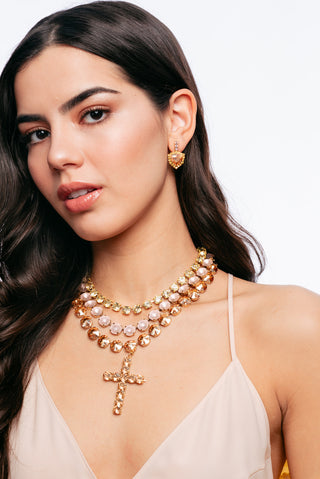 Le collier Sofia en arc-en-ciel