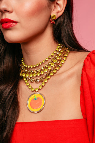 Le collier Sofia en arc-en-ciel