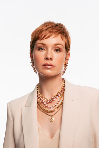 Le collier Sofia en arc-en-ciel