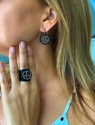 PEACE Out Ring Metallics