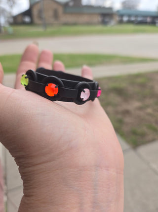 Henlee in Smutt Electrics