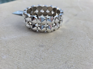 Olivia Mega Chrome : Last one's