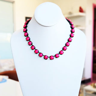 Trentley Necklace in Smutt Electric Pink (Copy)