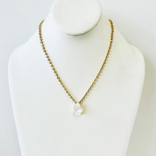 Milli Necklace in Clear / White