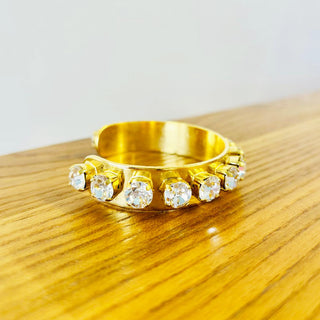 Nyon Cuff in Clear