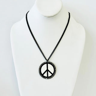 Peace Necklace in Smutt