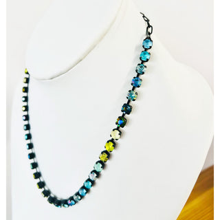 Sarina Necklace in Smutt / Mix 2 "One of a Kind"