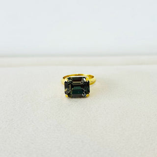 Solitaire Ring in Rectangle