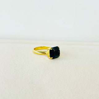 Solitaire Ring in Rectangle
