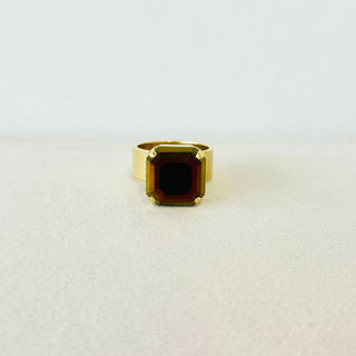 Solitaire Ring in Square