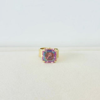 Solitaire Ring in Square