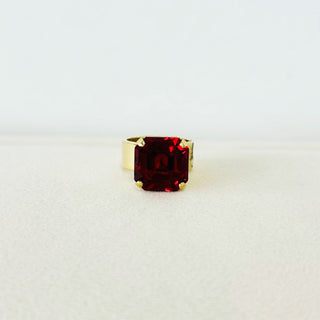 Solitaire Ring in Square